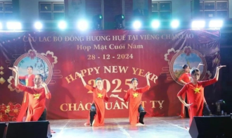 Vietnamese community in Laos marks year’s end with Vientiane gathering